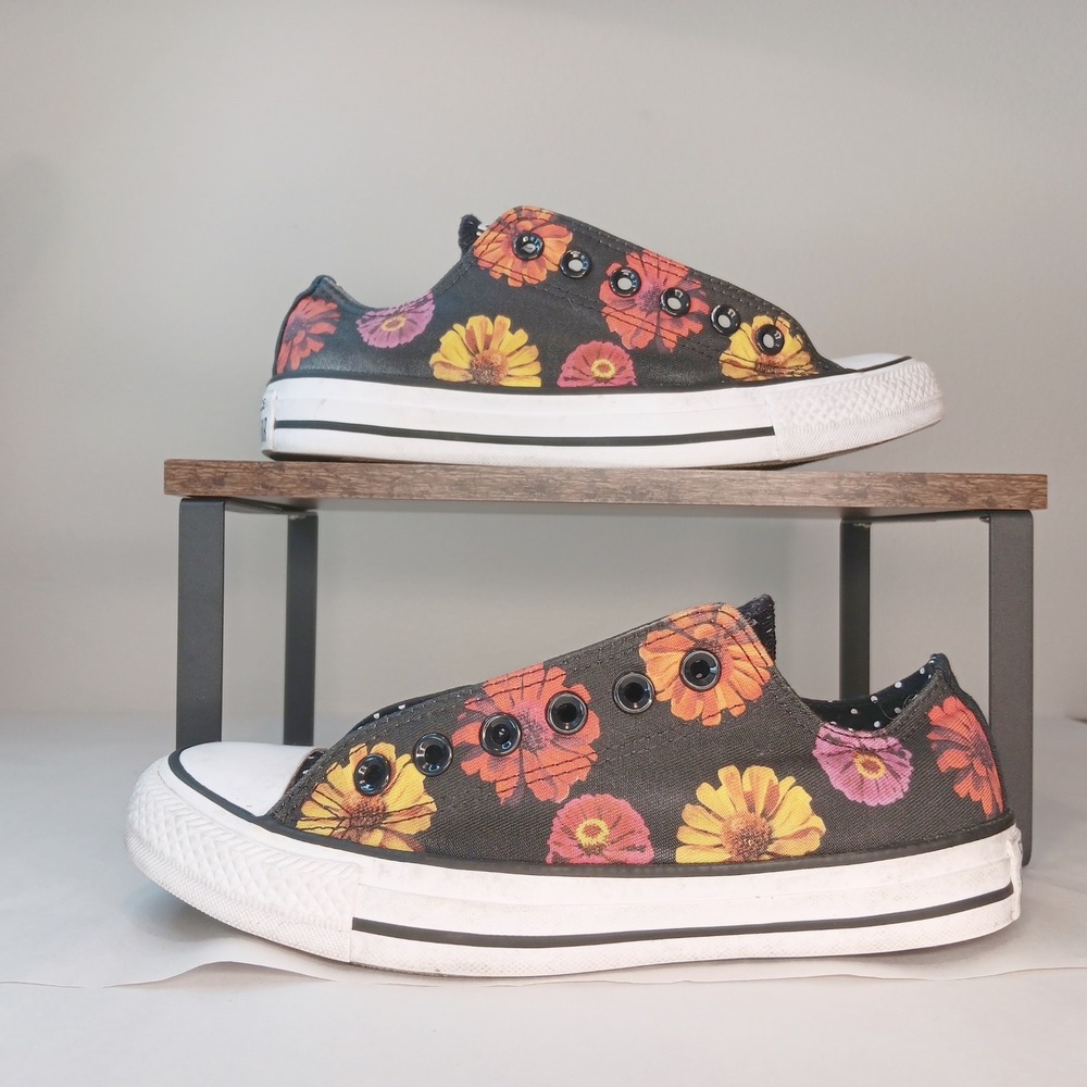 Converse Chuck Taylor Sneakers Womens 7 Black Floral Daisy Polka Dot Low Top